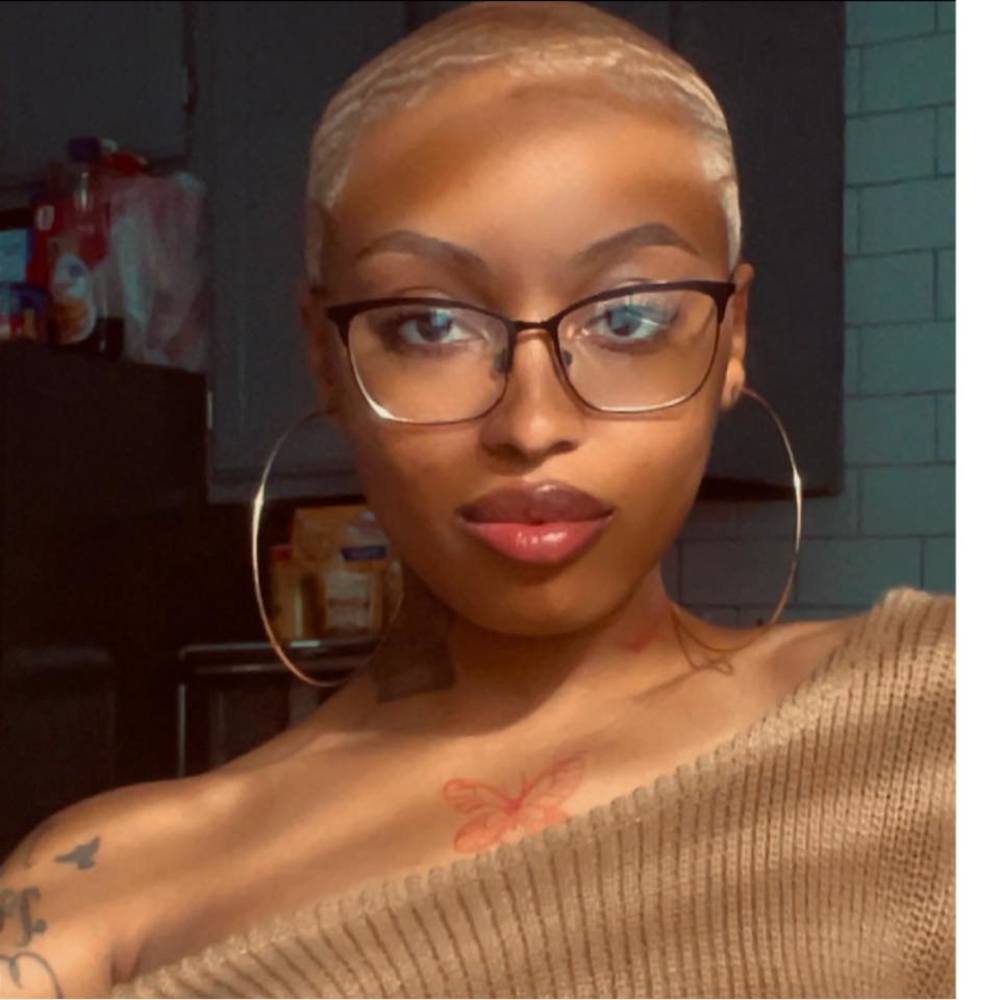 Meet your Posher, Kalea